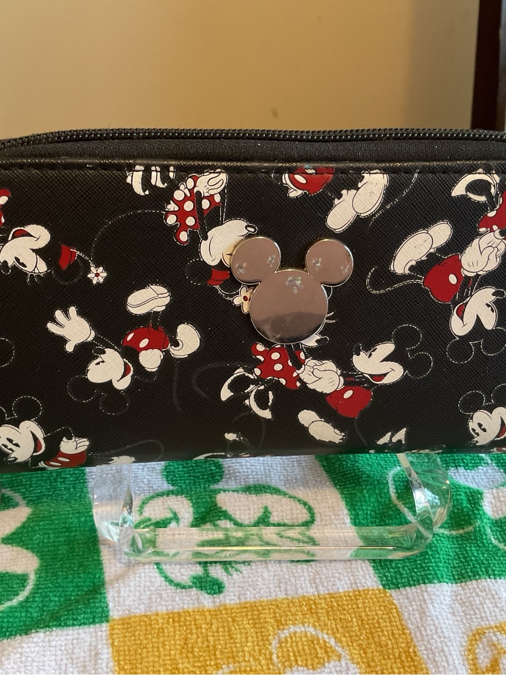 Disney Minnie Mouse Black Wallet with Red and White Accents